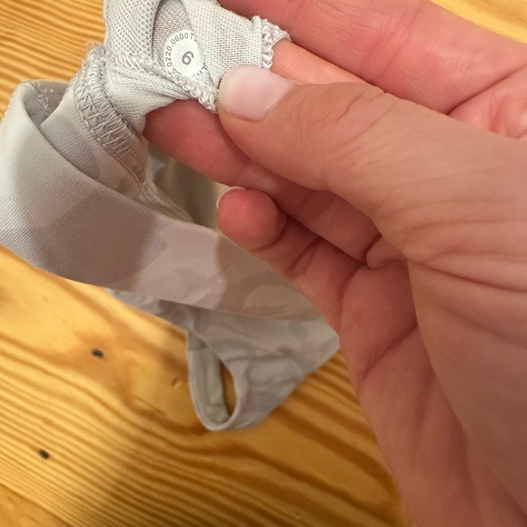 Lululemon Longline Energy Bra - Picture 3 of 3